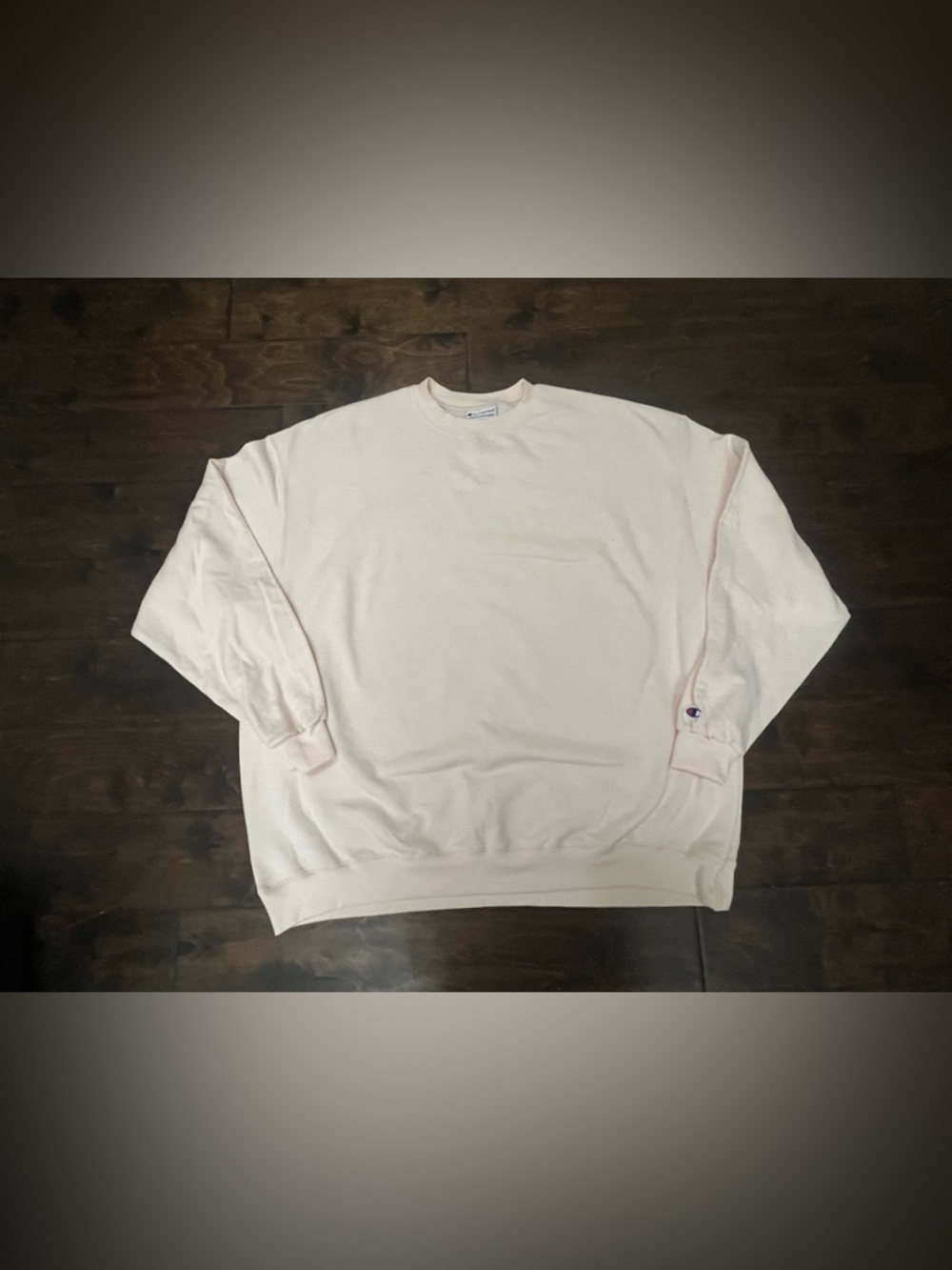 Champion Men's Crewneck Sweatshirt in Pale Pink